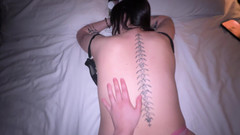 LuchCrush: Moja przyrodnia siostra sprawiła, że krzyczałem wibratorem