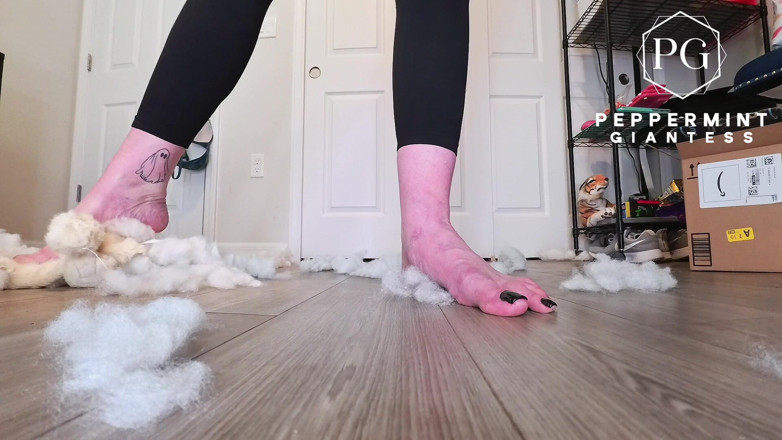 Peppermint Giantess: 67 Tall Giantess Barefoot Plushie Crush: Size 16 Toes Tear Open &amp;...