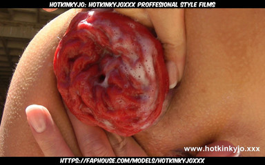 Hotkinkyjo: Hotkinkyjoxxx proffesional style films: Hotkinkyjo Summer Brezee v Anální dírě, Fisting a Výhřez venku