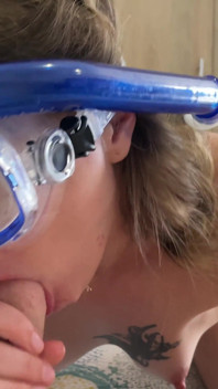 Chica pervertida del snorkel