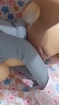 583 meine freundin mit großen hintern hilft mir, mein vertrauen mit einem versehentlichen anal-creampie zu gewinnen