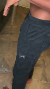 Velký trans policista zatkl 25cm BBC, který kradl trezor. Šuká ji, dokud neskončí