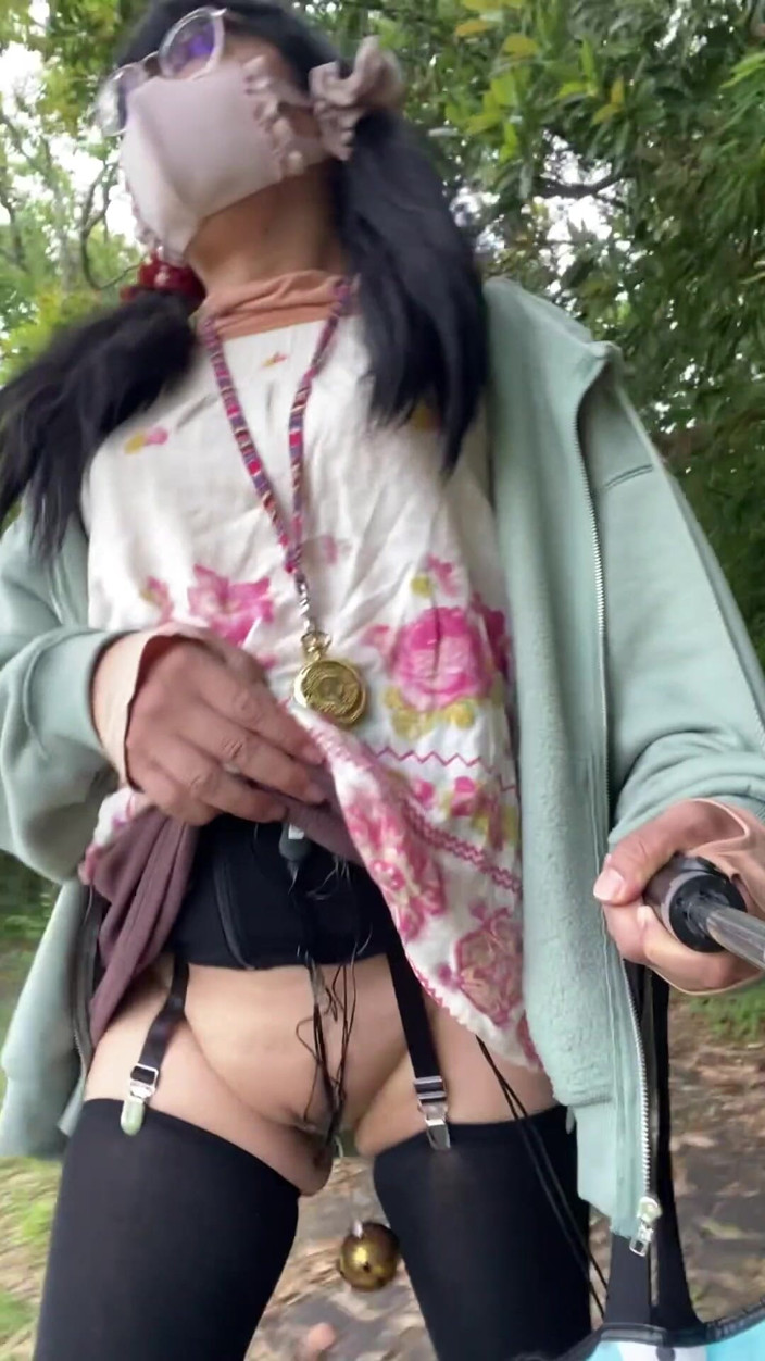 megu2002: Rotorová souprava č. 237 na odpočívadle parku
