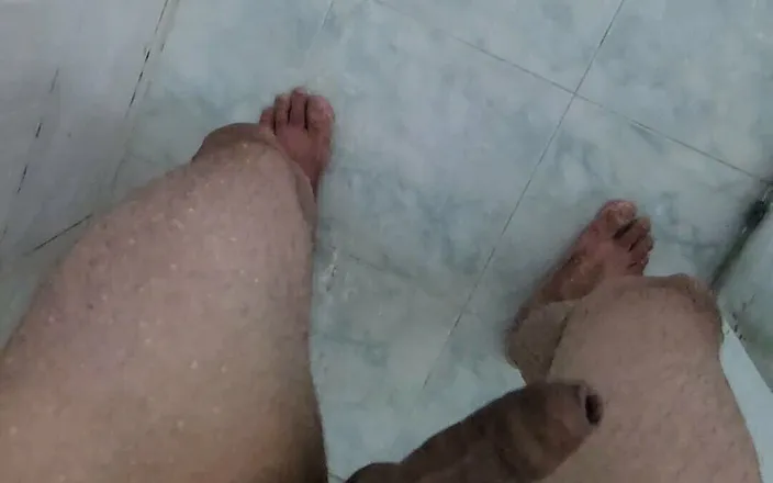 Lkdick8: Gay Boy Shower Fun.