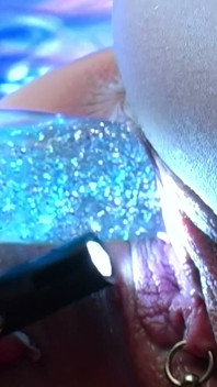 La sexy Lolly Badcock domina a su esclava Ashley Rider en una escena hardcore de lezdom
