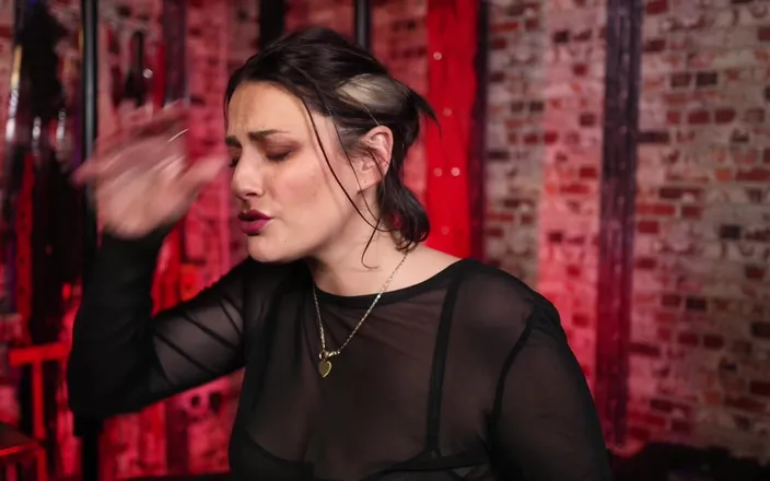 Countess diamond: Choose Your Future of Servitude