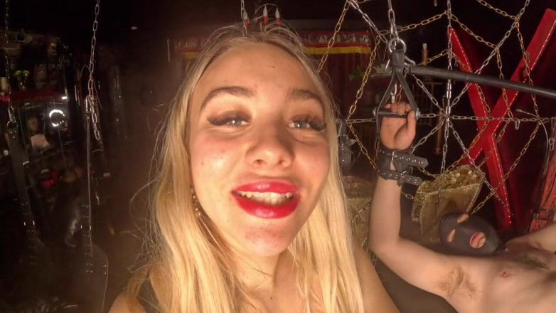 Queen_of_BDSM: 내 신성한 침에 자신을 다이빙!