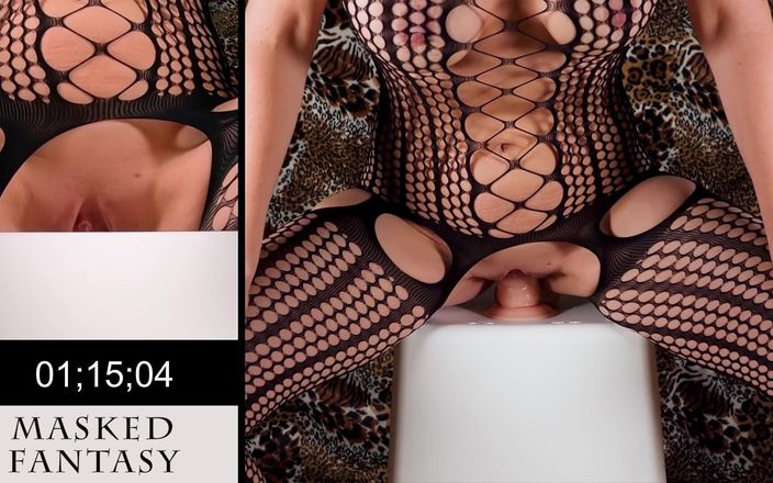 Masked Fantasy: Squat Fuck challenge - dessous edition mit Ouvert Bodystockings