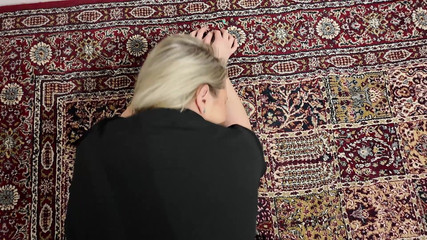 Amateur Homemade Porn: Babam işteyken genç üvey annemi sikiyorum