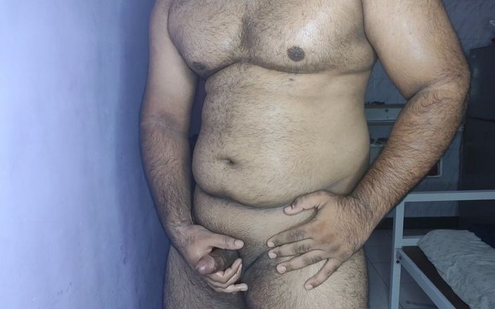 The Greek God: Videoclip cu ejaculare cu bărbat musculos păros