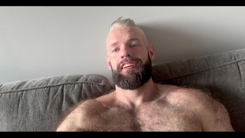 BeefyCanuck: Silver Musclepup