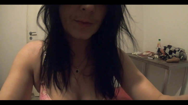 MilfyCalla: 수영복을 입고 메가 오르가즘을 느끼는 밀프 게임