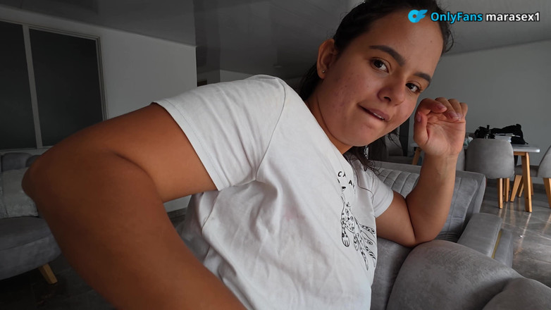 MaRaSexx: Il mio coinquilino mi registra e mi scopa!