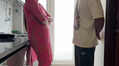 Hornycouple149: Teyzenin Chudai'si Koca kıçlı üvey teyze, kadın prezervatifi olan genç yeğeni...