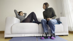 scarlettandc: Mi Esposa Me Pide Que Le Pinte Las Unas Y...