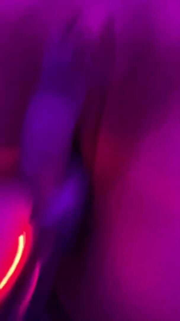 Fickna: 巨大的高潮！性感！