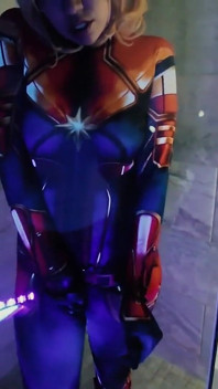 Kapten Marvel Alien gangbang