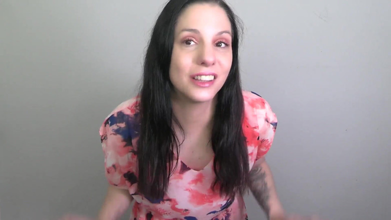 Quinn brooks: Step-mommy Encourages You to Be a Sissy- Wmv