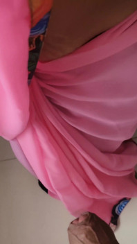 Une ex-copine indienne mariée invite son ex-copain à la maison à baiser, audio complet en hindi