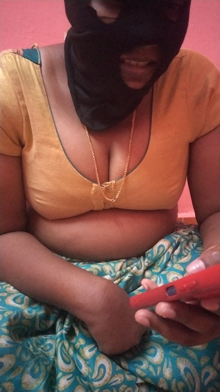 Benita sweety: Tamil Sex Stories Reading by Female Stepmother