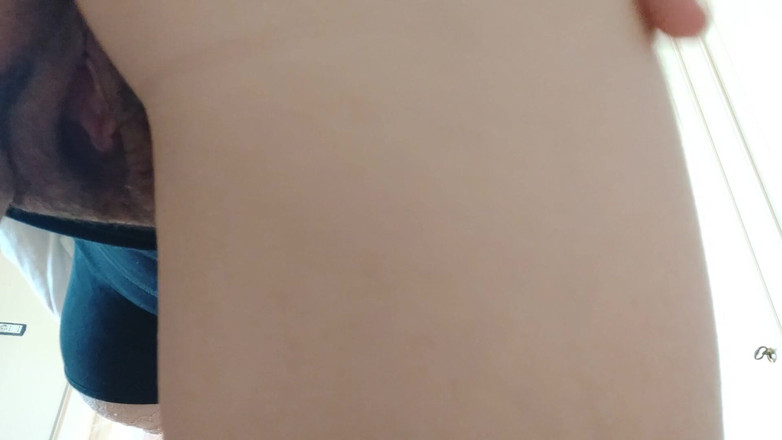 savannahamatoriale: My Stepcousin's Magnificent and Intense Farts