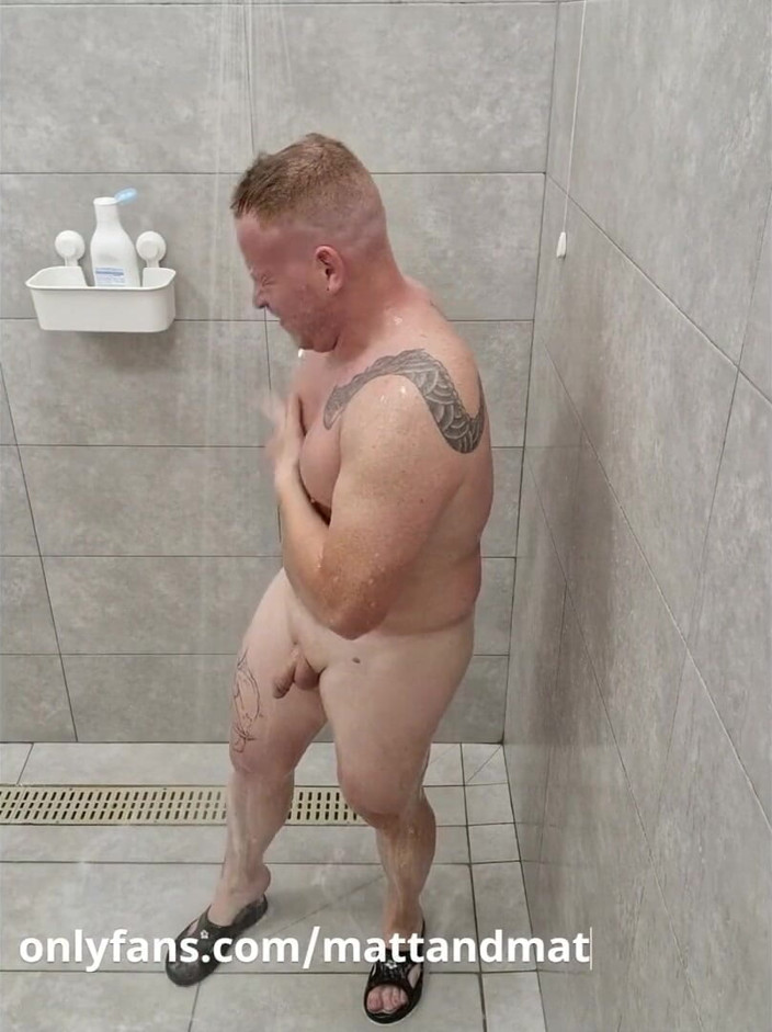 Matt_AP: Ginger gaat douchen in de sportschool, deel 2