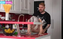 Đừng nói với chồng tôi