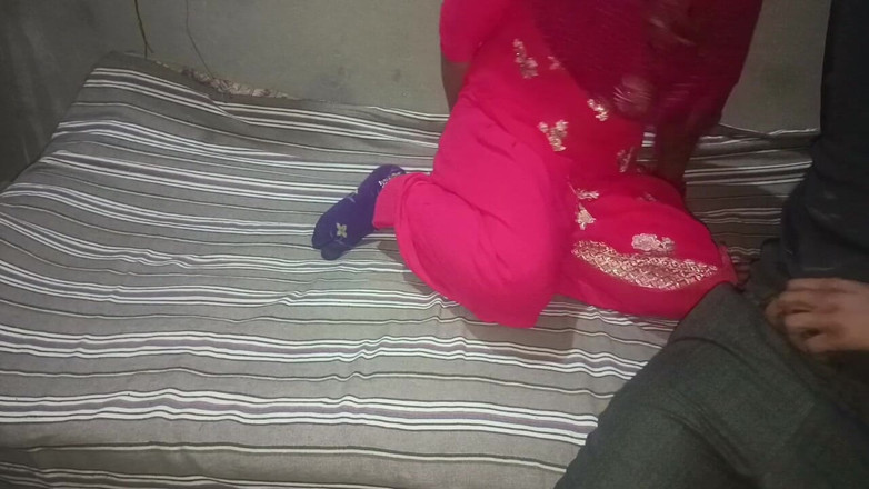 Savita5343: 거유 귀엽고 Sis Bro 자위를 포착하고 따먹히다