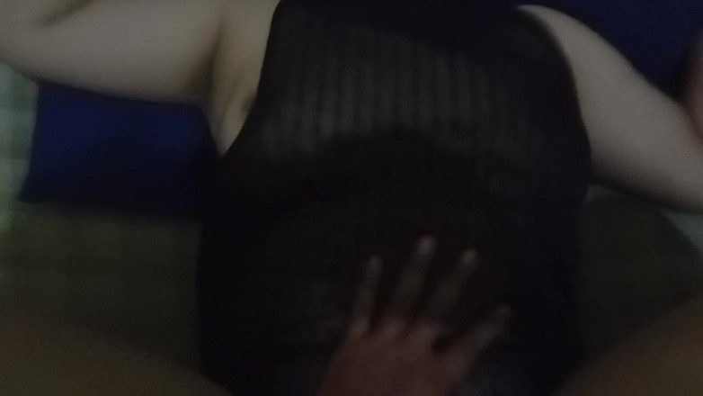 Angelina Pop: Tante sange ini lagi asik jilat memek aduhainya sampai matanya...