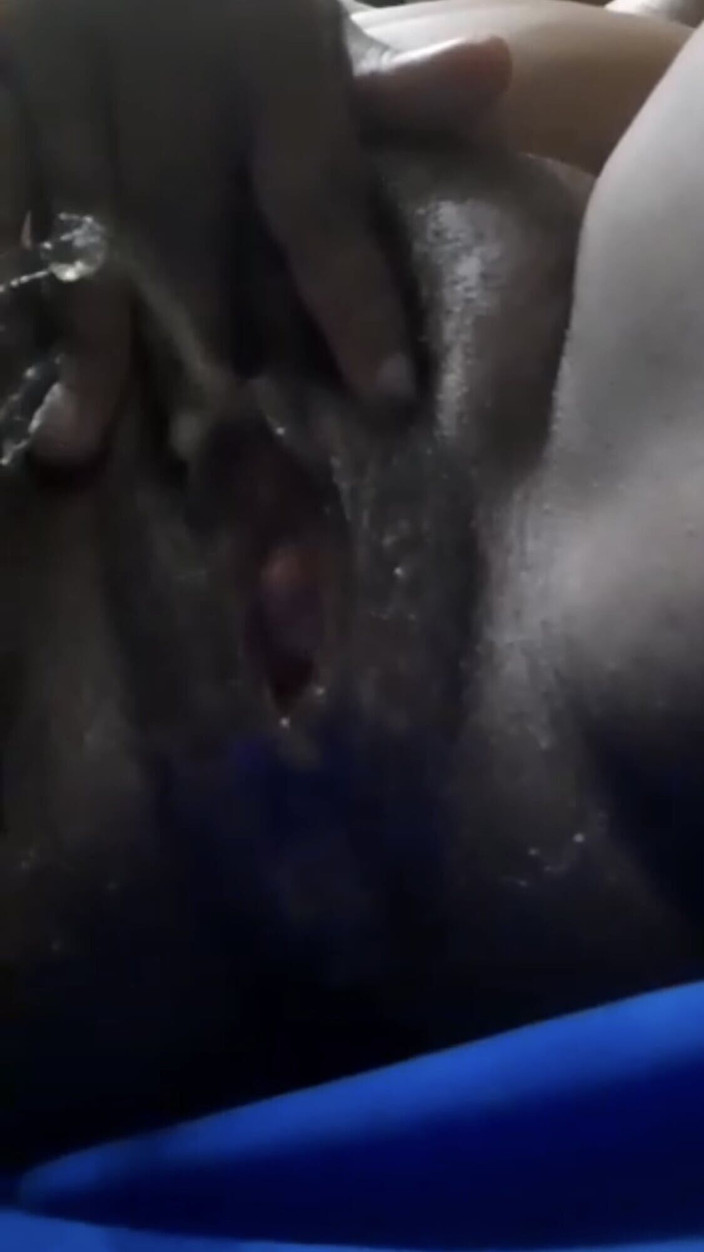 Arlen hub: Squirting Latina