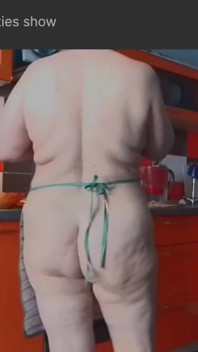 Ao vivo cozinhando panquecas de carne