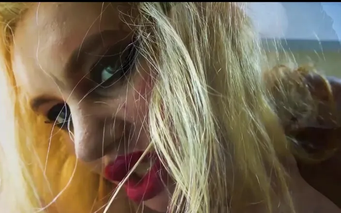 Goddess Celine: Porn Kisses