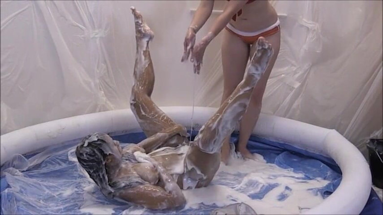 Gunked up girls: Dani cums and gets creamed