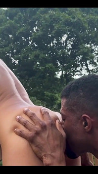 Kongkek rim di luar dan creampie kote hitam besar