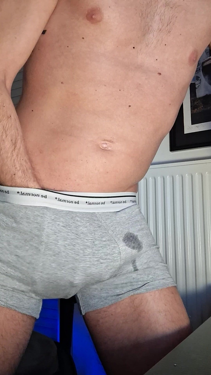 Xfroska: I Hard in My Boxers at the End of the...