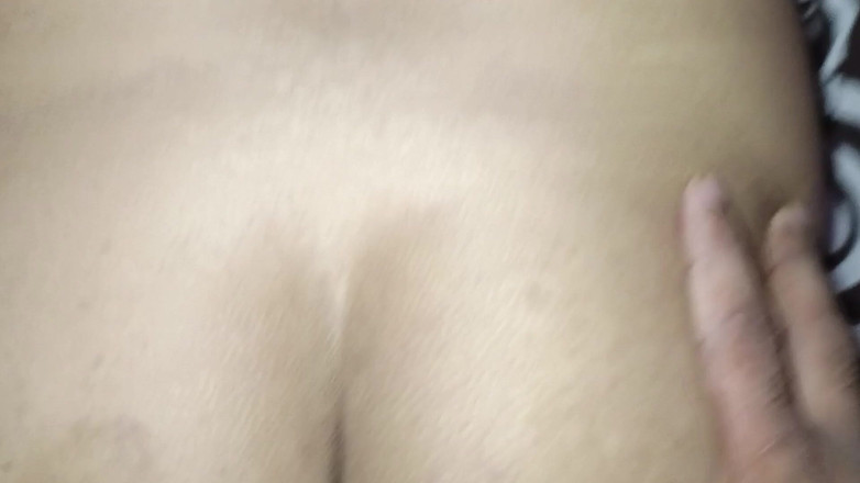 Raseed: Indische vrouw neukt grote zwarte lul 30 cm zwarte pik vrouw...