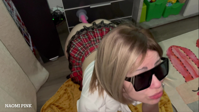 Naomi Pink: POV Sex Oralny I Rimming