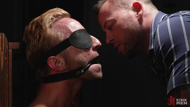 Taken rough: Faça ele falar sobre o interrogatório do detetive Sean Duran...