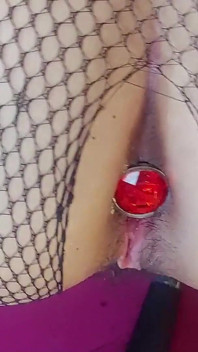My Stepsister Let Me Fuck Her on All Fours with My Clothes on and I Came on the Soles of Her Feet