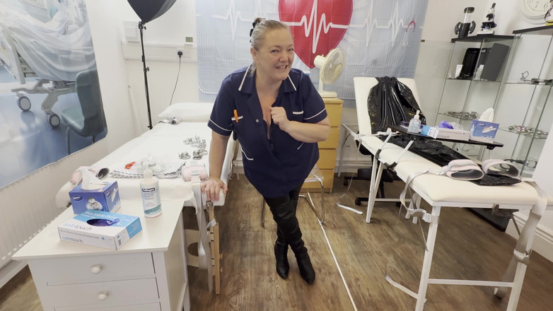 Aaexperiencesltd: Il maialino di satana visita la clinica del dolore per...