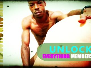 Uncut lil midget & Colombian freaky friends: Prieten cu vibrator-dop de cur
