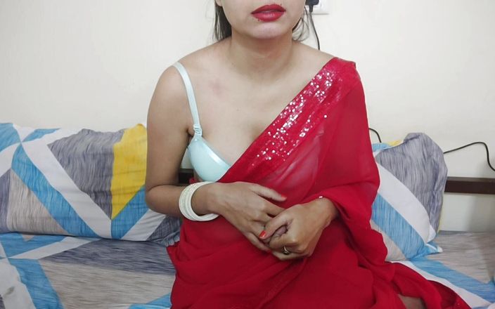 Saara Bhabhi: Fiica vitregă indiancă sexy cu pizdă perfectă este futută de...