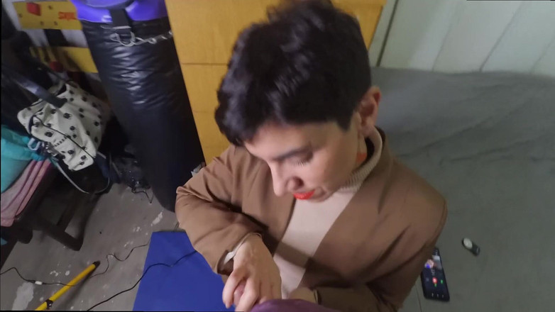 TheArtOfCum: 办公室后面部护理
