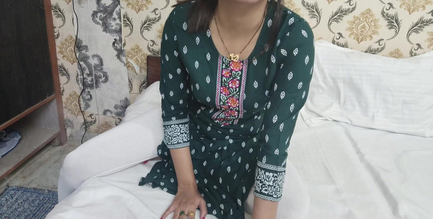 Saarabhabhi6: Hindi sexgeschichte rollenspiel - desi bhabhi gibt ihrem liebhaber handjob