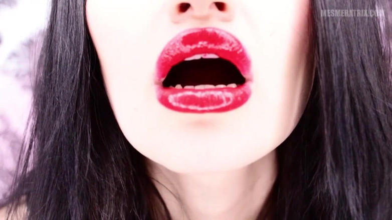 Lady Mesmeratrix Official: Magnet yang kuat