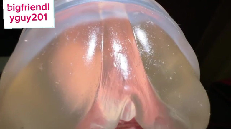 Bigbadfriendlyguy: Chàng trai rên rỉ trong khi đụ bằng thịt cho đến khi...