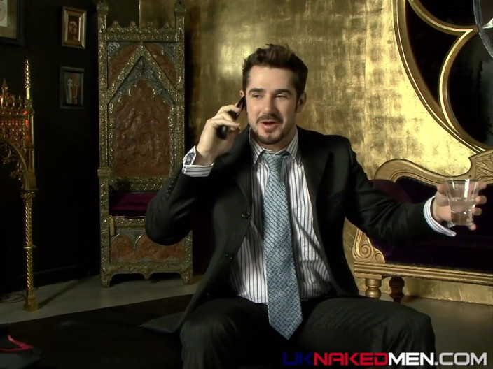 UK Naked Men: Bodyguard