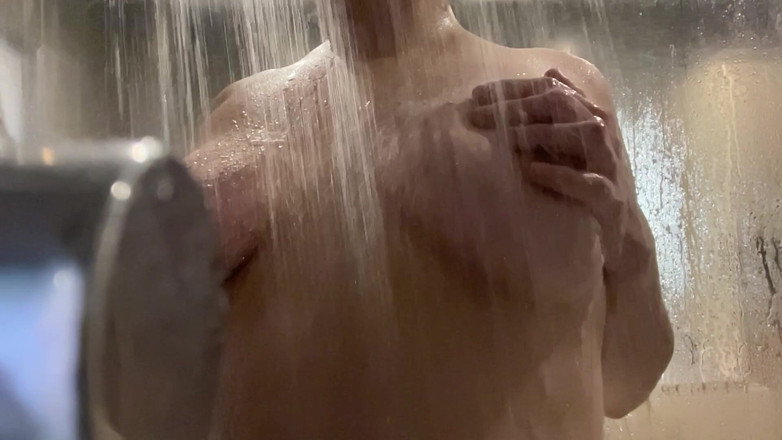 Countess diamond: Zeitlupe dusche pervers