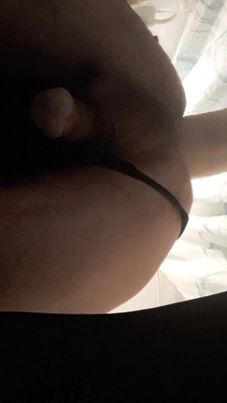 Ratapcxsumi: Huge anal dildo