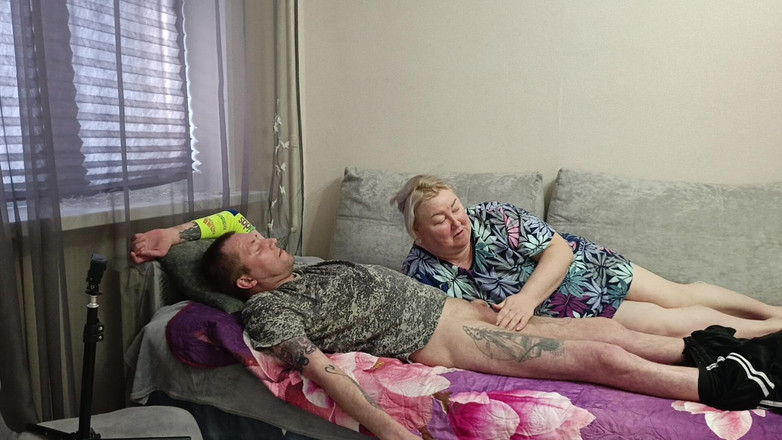 Zona901: Ma voisine taille une pipe profonde pour se faire éjaculer dans...